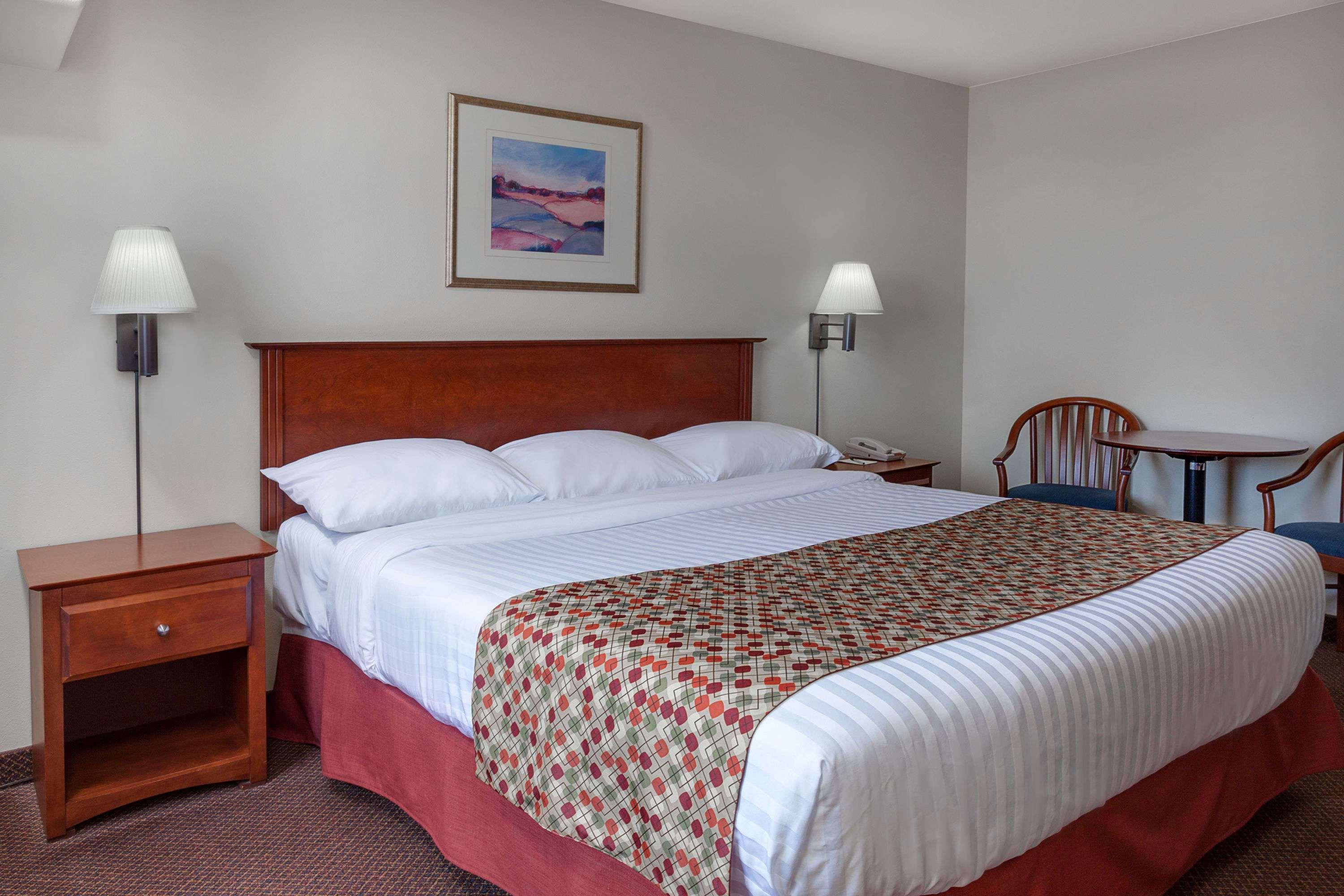 Hotel Super 8 By Wyndham Caraquet Extérieur photo