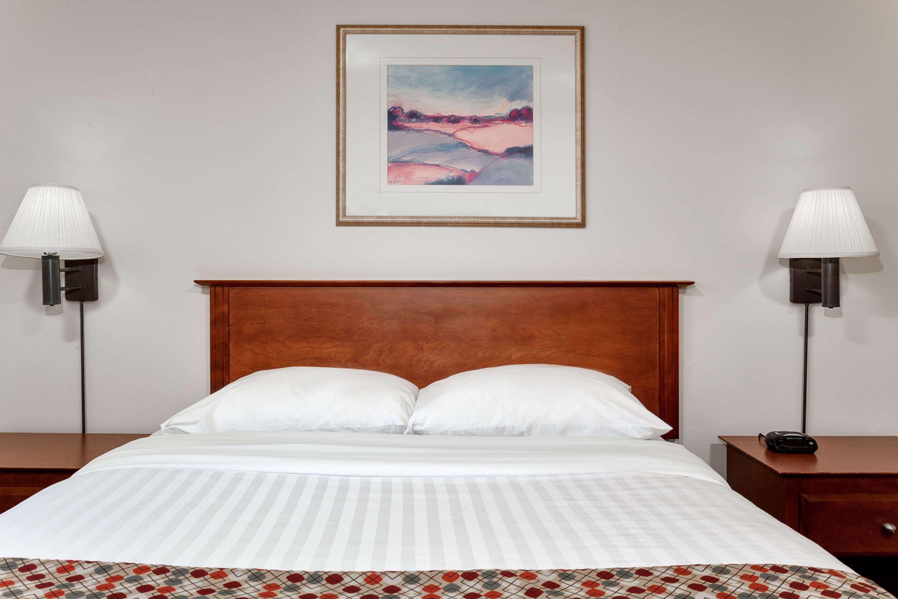 Hotel Super 8 By Wyndham Caraquet Extérieur photo
