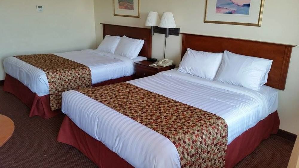Hotel Super 8 By Wyndham Caraquet Extérieur photo