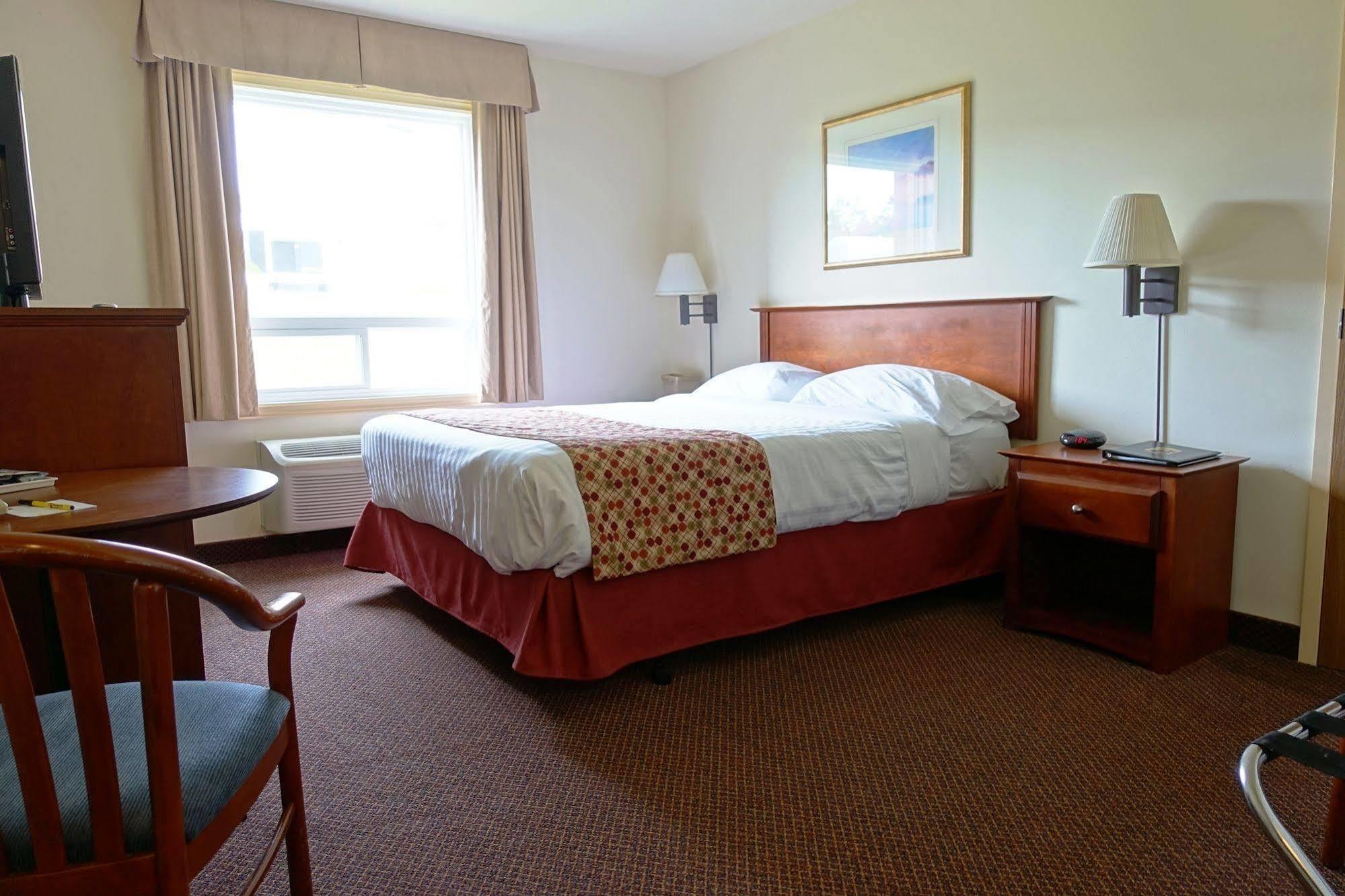 Hotel Super 8 By Wyndham Caraquet Extérieur photo